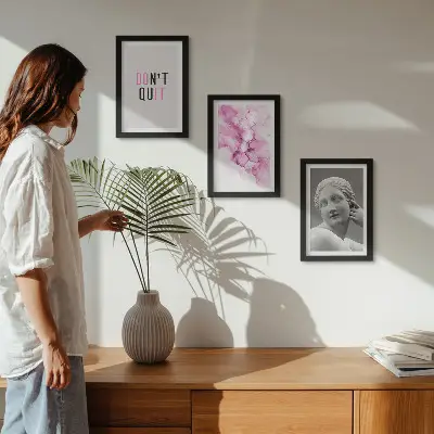 Juego de 3 cuadros decorativos con diseño de eslogan inspirador y abstracción en acuarela sobre escultura antigua