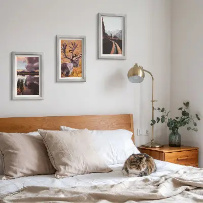 Juego de 3 cuadros decorativos con paisajes de montaña, renos y un camino en plena naturaleza