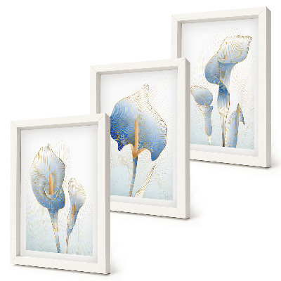 Tríptico enmarcado Delicadas flores azules sobre un fondo claro