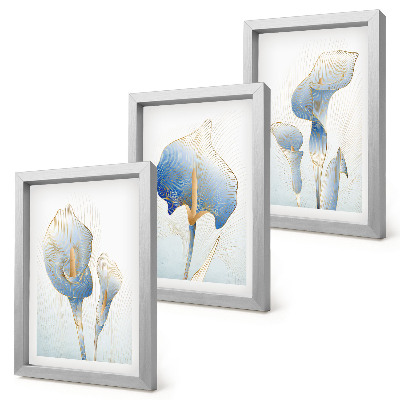 Tríptico enmarcado Delicadas flores azules sobre un fondo claro