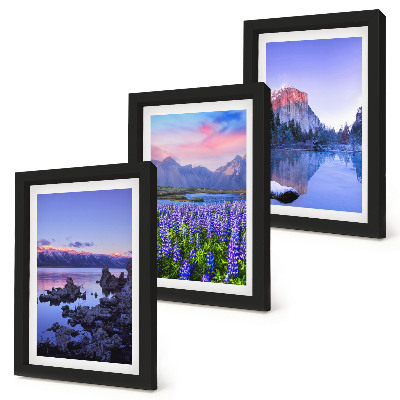 Tríptico enmarcado Paisajes de montaña con agua, cielo y un campo de flores.