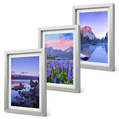 Tríptico enmarcado Paisajes de montaña con agua, cielo y un campo de flores.