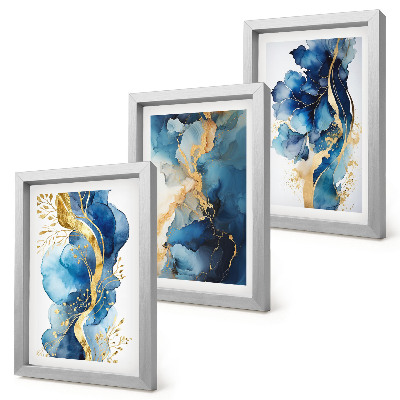 Tríptico enmarcado Diseños abstractos azules con delicados detalles.
