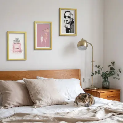 Juego de 3 cuadros decorativos con diseño de elegantes accesorios femeninos en tonos rosas