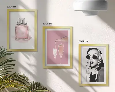 Juego de 3 cuadros decorativos con diseño de elegantes accesorios femeninos en tonos rosas