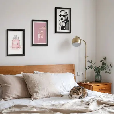 Juego de 3 cuadros decorativos con diseño de elegantes accesorios femeninos en tonos rosas