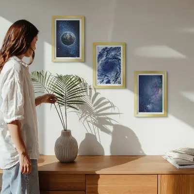 Juego de 3 cuadros decorativos de la Tierra en el espacio con tormenta y galaxia de estrellas