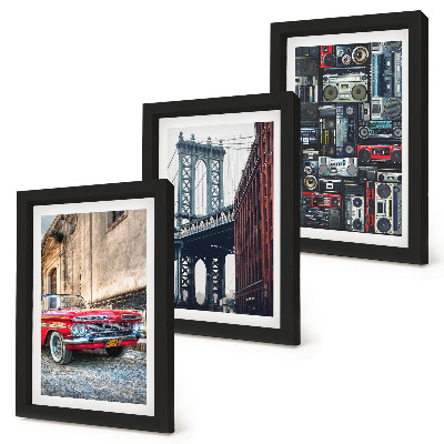 Juego de 3 cuadros decorativos Un coche viejo en la calle cerca del puente de Brooklyn y equipos de audio retro.