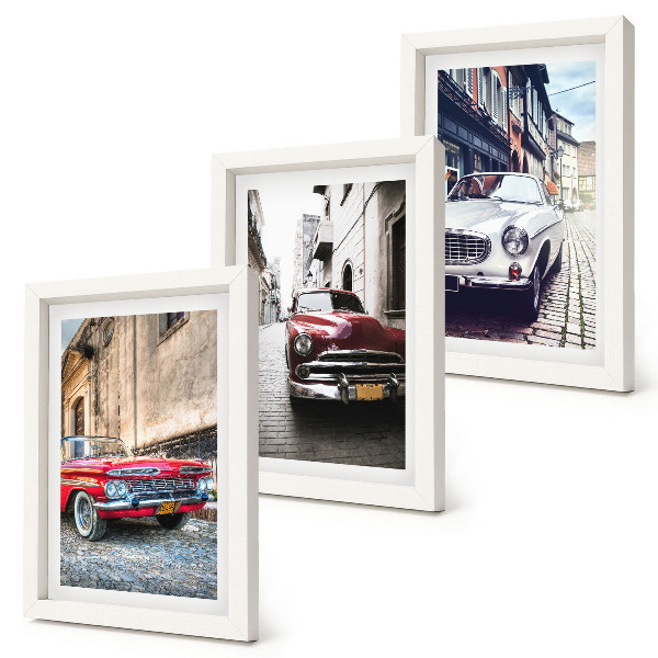 Juego de 3 cuadros decorativos Autos clásicos en calles de la ciudad en diferentes colores.