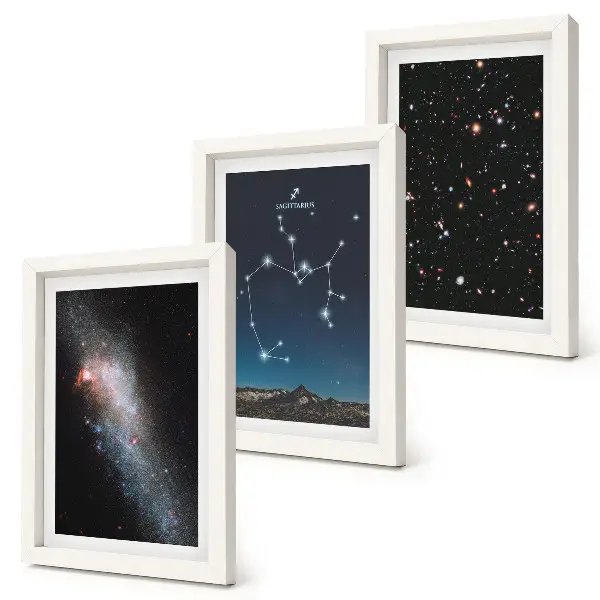 Tríptico enmarcado de galaxias, constelaciones y el signo zodiacal de Sagitario
