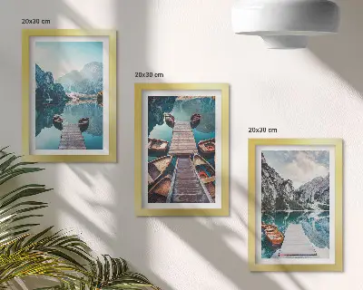 Juego de 3 cuadros decorativos lago tranquilo con muelles de madera y barcos