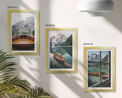 Juego de 3 cuadros decorativos con vista de un lago de montaña con barcos y una ventana al fondo