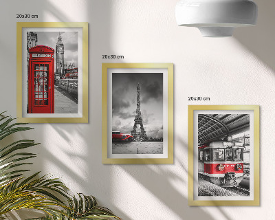 Tríptico enmarcado Ciudades emblemáticas: Londres, París y el transporte ferroviario.