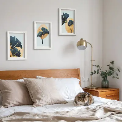 Juego de 3 cuadros decorativos con diseño de hojas de ginkgo sobre fondo claro