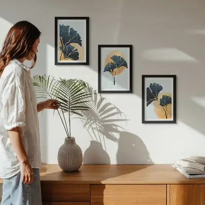 Juego de 3 cuadros decorativos con diseño de hojas de ginkgo sobre fondo claro