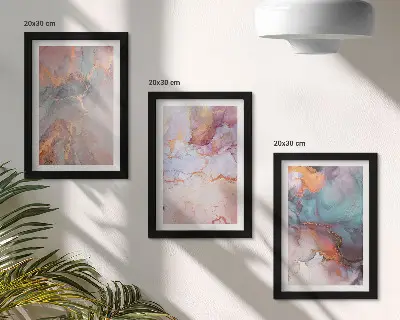 Tríptico enmarcado de diseños abstractos en colores pastel con detalles