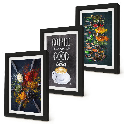 Tríptico enmarcado Café con especias y una taza de hierbas de cocina.