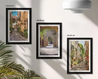 Juego de 3 cuadros decorativos de calles italianas con flores y arquitectura