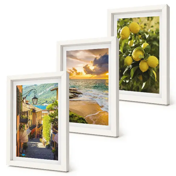 Tríptico enmarcado decoración con calles pintorescas, mar, playa y árboles cítricos