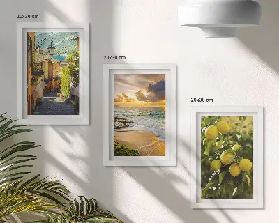 Tríptico enmarcado decoración con calles pintorescas, mar, playa y árboles cítricos