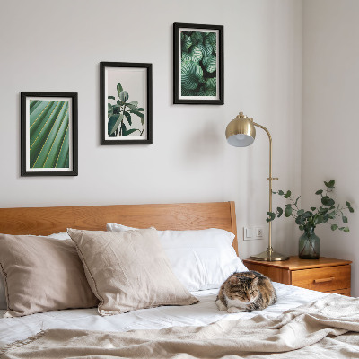 Juego de 3 cuadros decorativos Hojas tropicales estéticas en varios tonos de verde.