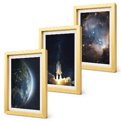 Cuadro tríptico con diseño de cohete espacial, galaxia, cielo y estrellas