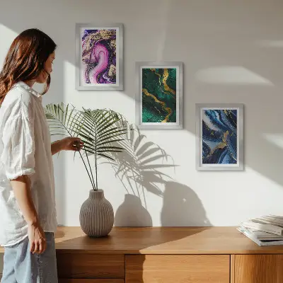 Juego de 3 cuadros decorativos con diseños abstractos en tonos rosas verdes y azules
