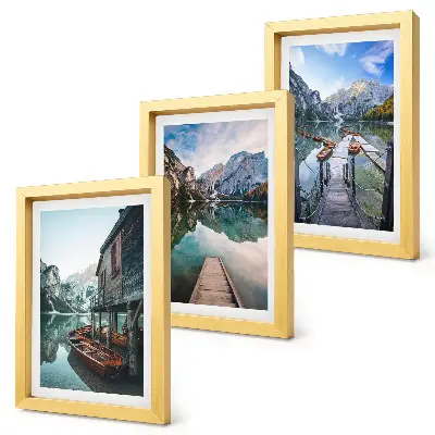 Juego de 3 cuadros decorativos lago tranquilo en las montañas con barcos de madera