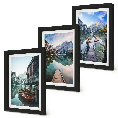 Juego de 3 cuadros decorativos lago tranquilo en las montañas con barcos de madera