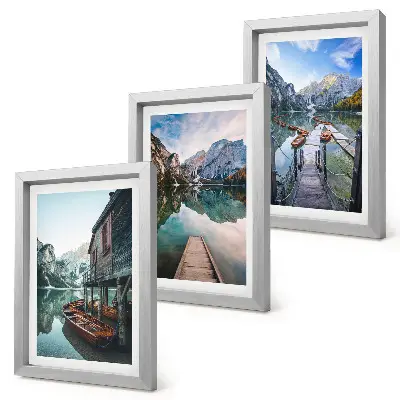 Juego de 3 cuadros decorativos lago tranquilo en las montañas con barcos de madera