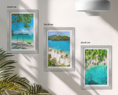 Tríptico enmarcado Playas tropicales con palmeras y aguas cristalinas.
