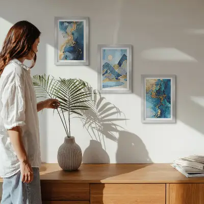 Juego de 3 cuadros decorativos con diseño de montañas azules y patrones abstractos