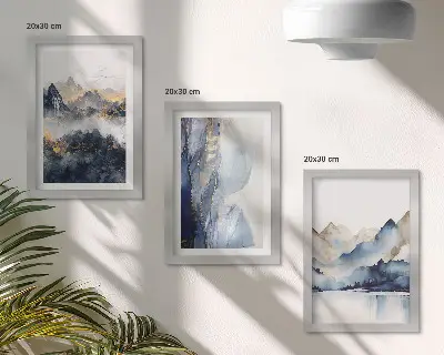 Tríptico enmarcado paisajes de montaña en tonos azules y grises