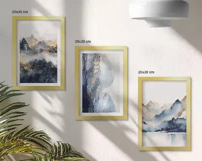 Tríptico enmarcado paisajes de montaña en tonos azules y grises