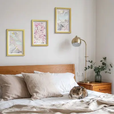 Juego de 3 cuadros decorativos con flores rosas, estampados de mármol y tonos pastel