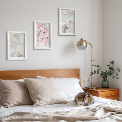 Juego de 3 cuadros decorativos con flores rosas, estampados de mármol y tonos pastel