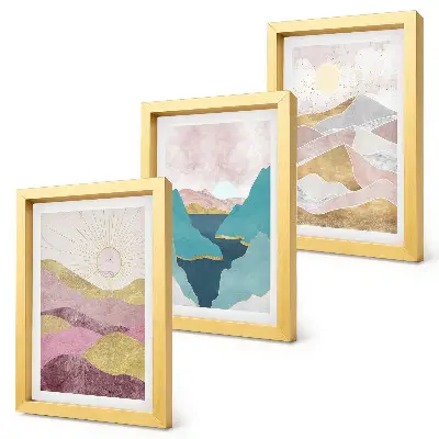 Tríptico de paisajes abstractos con montañas y sol enmarcado