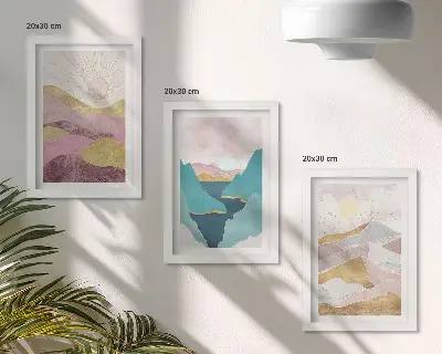 Tríptico de paisajes abstractos con montañas y sol enmarcado