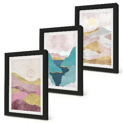 Tríptico de paisajes abstractos con montañas y sol enmarcado