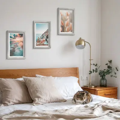 Juego de 3 cuadros decorativos con vista al mar al atardecer, casas coloridas y flores
