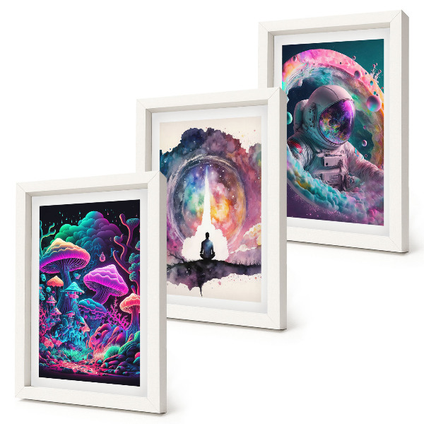 Tríptico enmarcado Ilustraciones coloridas al estilo del arte fantástico.