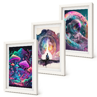 Tríptico enmarcado Ilustraciones coloridas al estilo del arte fantástico.