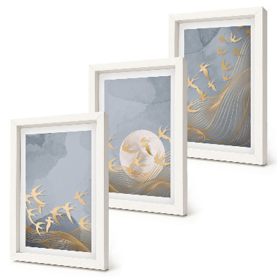 Juego de 3 cuadros decorativos Pájaros en vuelo contra el cielo y la luna.