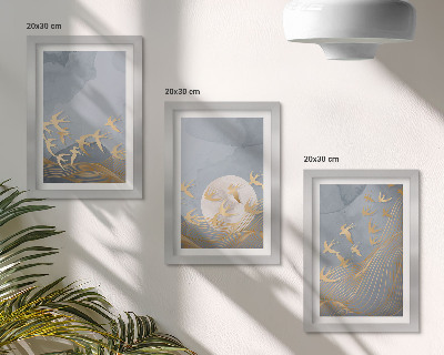 Juego de 3 cuadros decorativos Pájaros en vuelo contra el cielo y la luna.