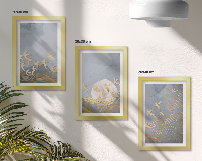 Juego de 3 cuadros decorativos Pájaros en vuelo contra el cielo y la luna.