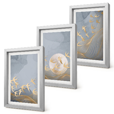 Juego de 3 cuadros decorativos Pájaros en vuelo contra el cielo y la luna.