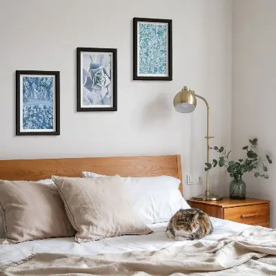 Juego de 3 cuadros decorativos con diseño de bosque invernal, flor azul y superficie de agua