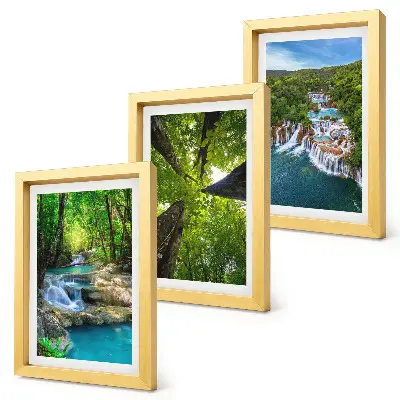 Tríptico enmarcado paisaje de cascadas en un bosque verde con agua cristalina