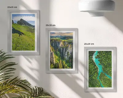 Juego de 3 cuadros decorativos con diseño de paisajes verdes de montaña, río y rocas