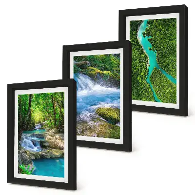Tríptico enmarcado que muestra paisajes de bosques verdes y aguas cristalinas